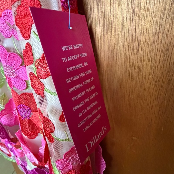 NWT Eliza J Size 6 Embroidered Floral Puff-Sleeve Shift Mini Dress - Picture 4 of 7